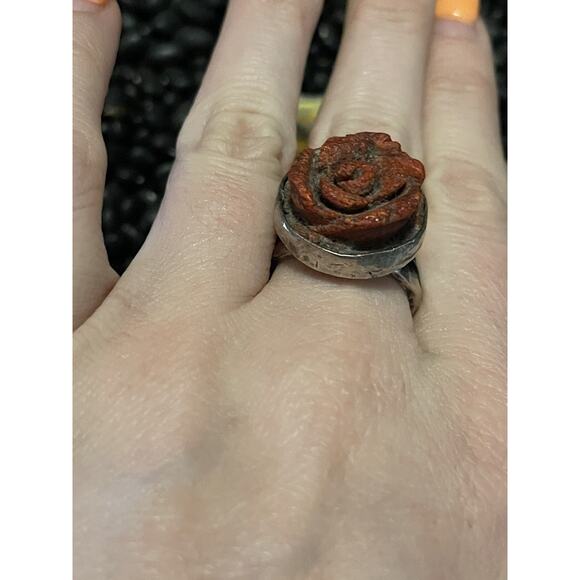 Signed EXEX Carved Coral🌹Rose Flower Set In Sterling Hammered Texture Ring~8.5 - Picture 10 of 10
